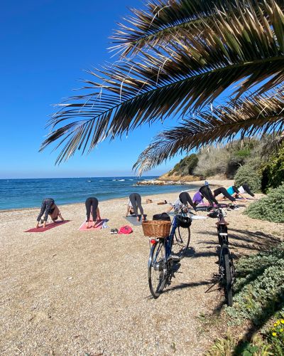 Cours-Beach-Yoga Cours de beach Yoga à six fours (83)